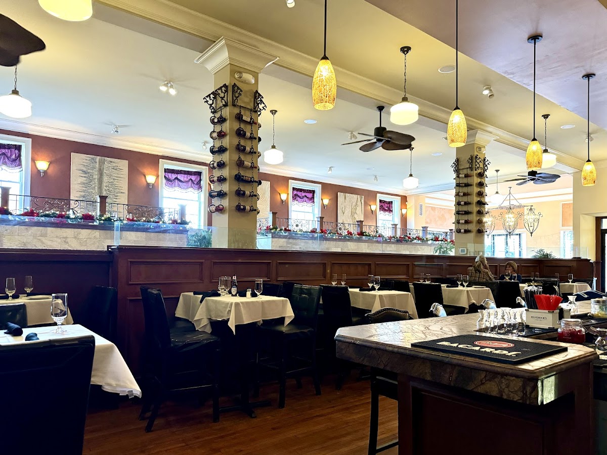 Esca Restaurant & Wine Bar